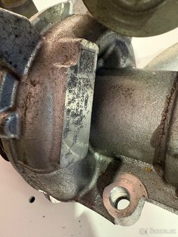 Turbo is 20 Skoda octavia rs 2.0tsi 3gen poškozené - 2