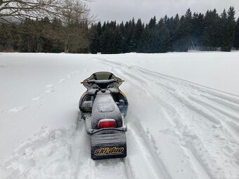 Sněžný skútr ski doo - 2