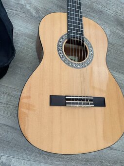 Prodám dětskou kytaru Admira ALBA 3/4 + obal stagg - 2