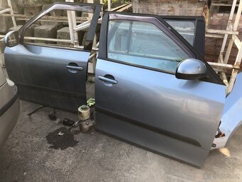 Škoda Fabie 2 , dvere , blatniky ,servo - 2
