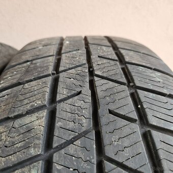 Zimní pneumatiky Barum 215/65 r16 102H č. AP05 - 2