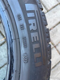 Zimní pneu Pirelli SOTTOZERO Serie II 235/50 R19 - 2