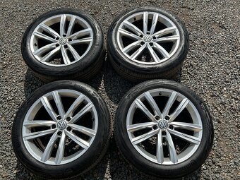 Alu orig letni sada Volkswagen 5x112 8J ET44 235/45 R18 - 2