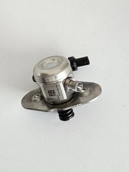 HPFP vysokotlaká palivová pump BMW 13517642466 - 2
