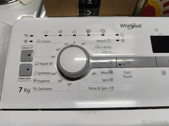 Automatická pračka Whirlpool / 7kg - 2