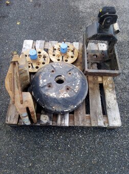 Závaží konzole závěs Zetor - 2