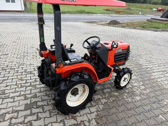 Japonský traktor Kubota GB140 - 2