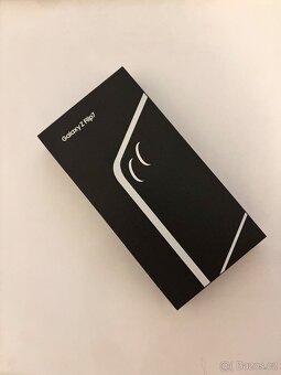 Samsung Galaxy Z Flip7 12GB/512 GB NOVÝ, NEROZBALENÝ - 2