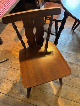 Jídelní stůl se židlemi Retro - 2