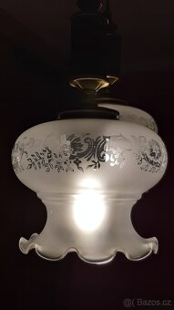 Lustr s visícími světly - 2