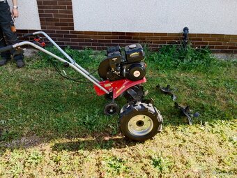 prodám kultivátor benzinový - 2