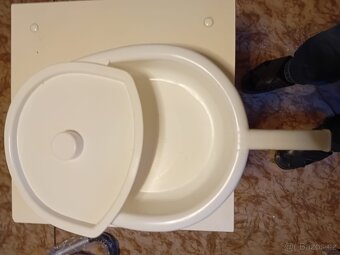 Sedátko na vanu, na WC, mísa pro seniory a handicapované - 2