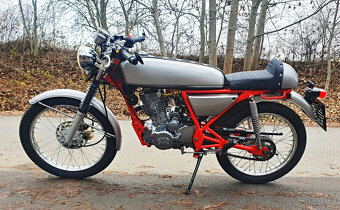 SkyTeam ACE 125 kopie Honda Dream Cafe Racer - 2