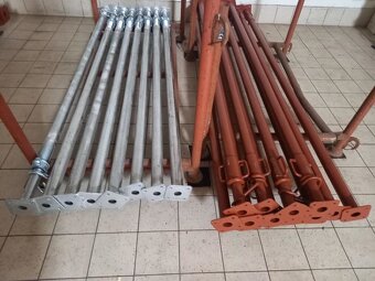 stavební stojky, bednění - 2