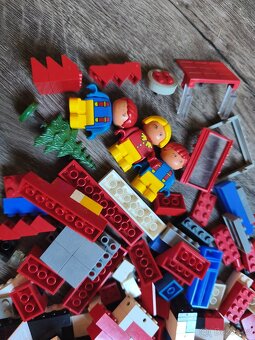 LEGO - celkem 1,25kg - 2