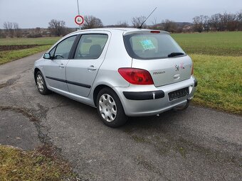 Peugeot 307 1.6i benzín nová stk - 2