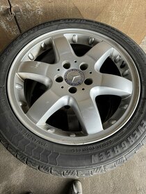 Mercedes Benz kola - 2