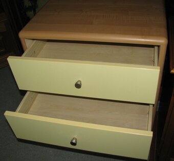 Komoda se zásuvkami - 2