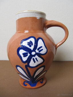 džbánek s květinou - 2