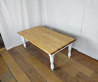 Konferenční stolek - masiv - 2