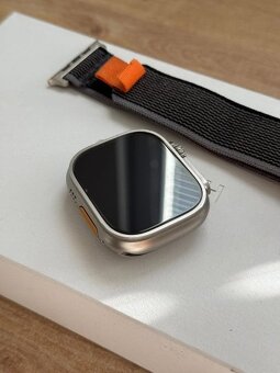 Apple Watch Ultra 49mm Titanium + GPS - 2