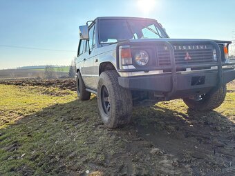 Mitsubishi Pajero - 2