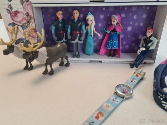 Figurky Frozen  + hodinky a kabelka - 2