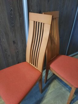 2x židle dřevěná k jídelnímu stolu - 2