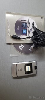 MOTOROLA V3 - RETRO - 2