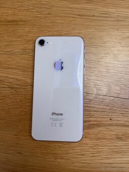 Prodám iPhone 8 - 2