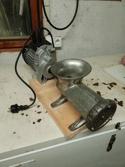 Elektrický mlýnek na maso Porkert č 32 - 2