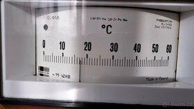 Stolní - vestavný analogový teploměr Pt100, 220 V - 2
