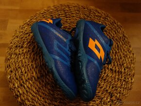 Turfy LOTTO Maestro 700 IV TF JR - vel.33 - 2