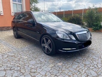 Mercedes-Benz E250 CDI Elegance Combi 2012 Rok pěkný stav - 2