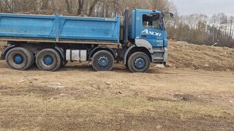 Mercedes Benz AXOR 3243, 8x4 třístranný sklápěč. - 2
