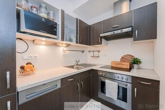 Prodej světlého 1+kk 41m2 s garážovým stáním v 3NP s výtahem - 2