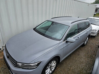 VW Passat Combi r. 3/23 110kW 2.0nafta DSG - 2