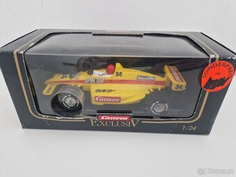 Autíčka na autodráhu Carrera Exclusiv/Digital 124 - 2