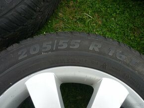 Litá kola Škoda R16 + zimní pneu - 2