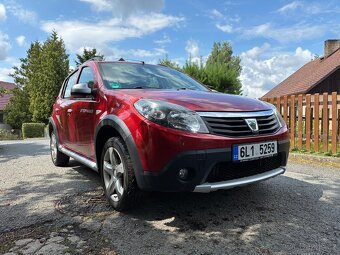Dacia Sandero Stepway 1.6i - 2