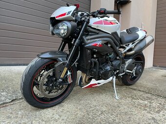 Triumph speed triple 1050 RS - 2