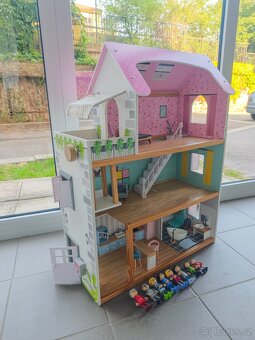 Domeček pro panenky - 2