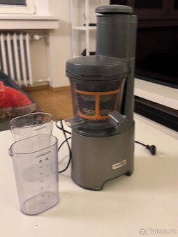 Prodám šnekový odšťavňovač KENWOOD - 2