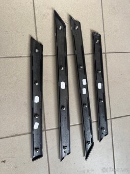 BMW E46 sedan/touring black carbon cube dekor dveri - 2