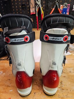 Prodám lyžařské boty 275mm Dalbello Avanti - 2