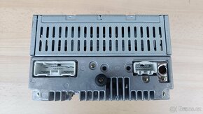 Prodám autorádio na Mazda Premacy (r.v. 2002) - 2