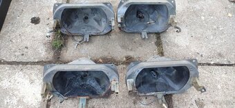 Hrnce předních světlometů škoda - 2
