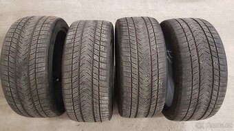 Zimní pneumatiky 255/40R19 4,5mm - 2