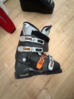 Lyže, hůlky, boty - 2