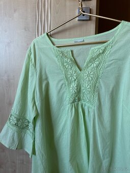 Halenka s výšivkou - 2